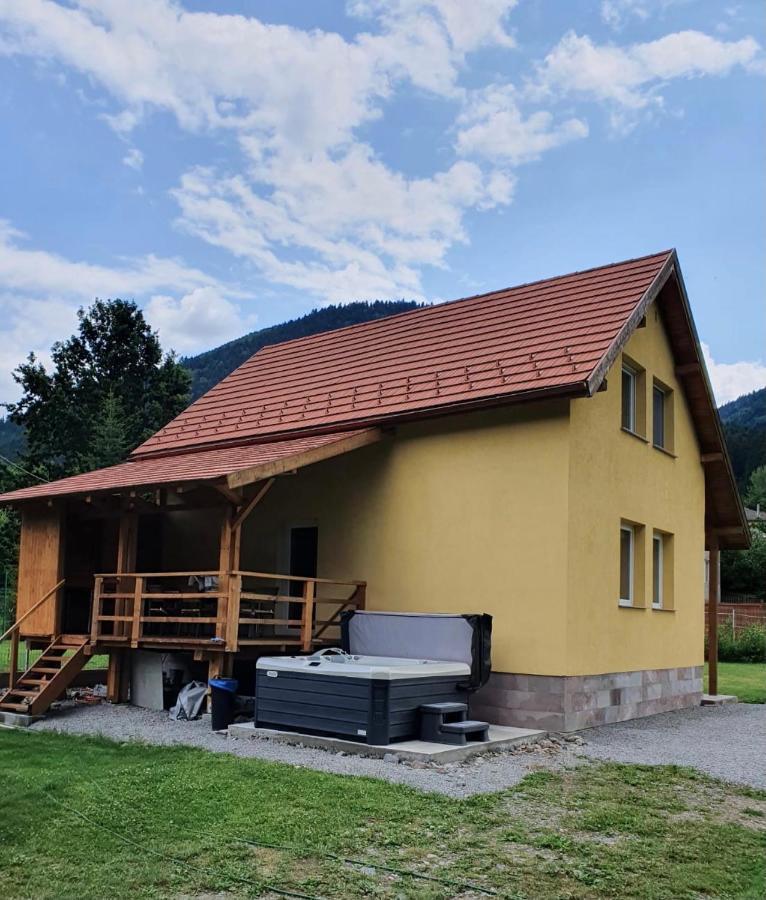 Strada Tiszas Vacation House BaileTusnad Luaran gambar